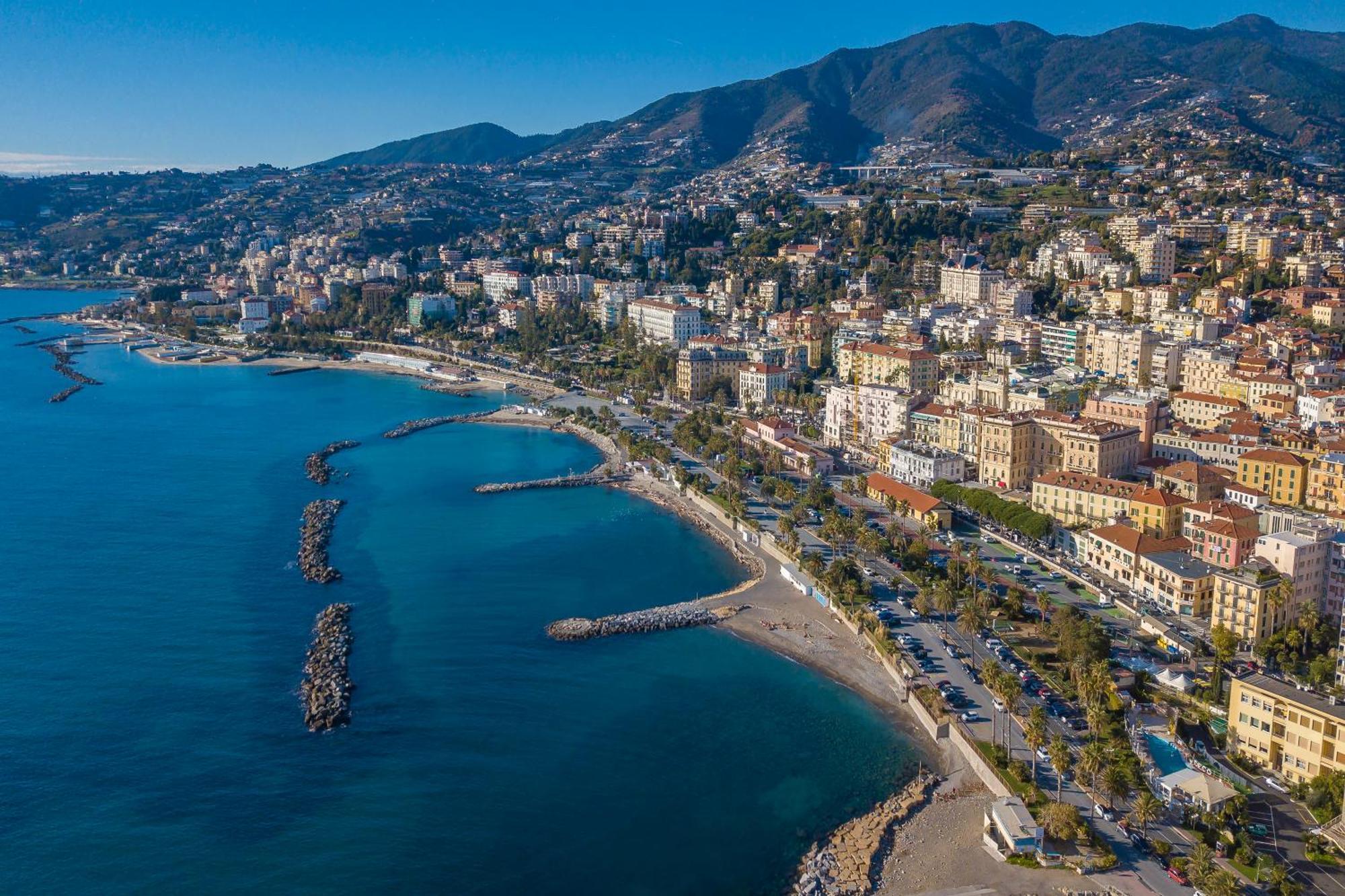 Casa Emma With Sea Glimpse - Happy Rentals Sanremo Ngoại thất bức ảnh