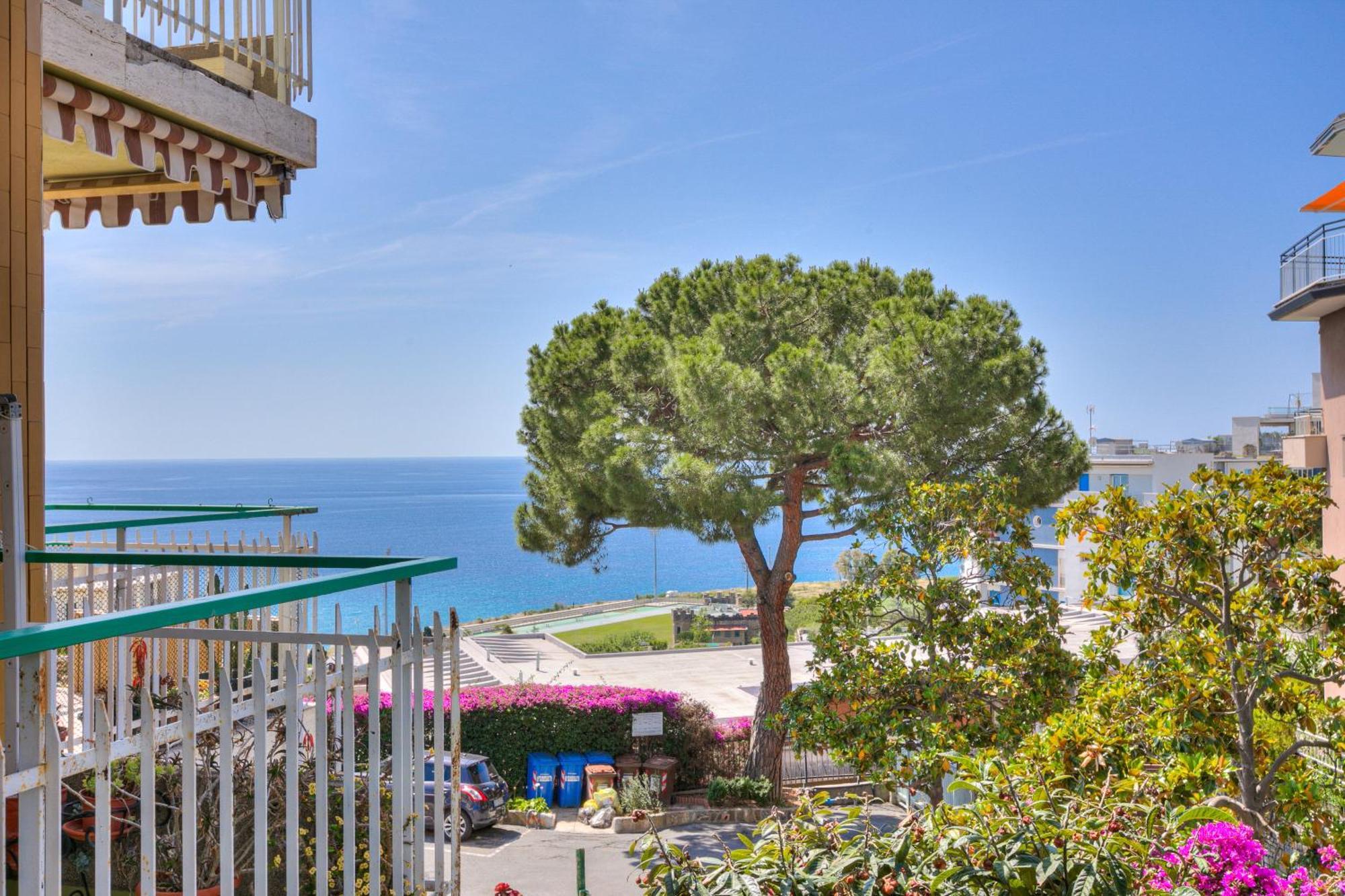 Casa Emma With Sea Glimpse - Happy Rentals Sanremo Ngoại thất bức ảnh